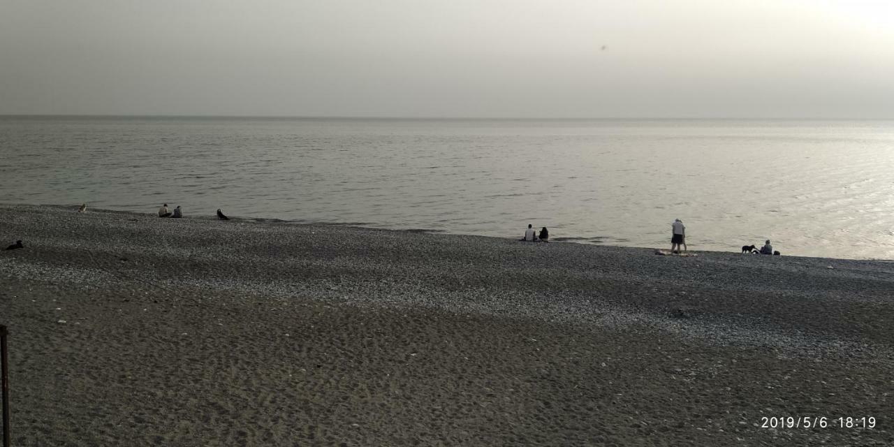 Уютная Комната Gagra Dış mekan fotoğraf